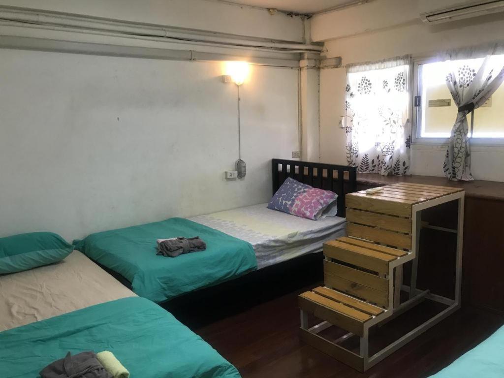 Kamin Bird Hostel Bangkok Exteriér fotografie
